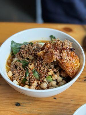 Wanza Mian with fried egg