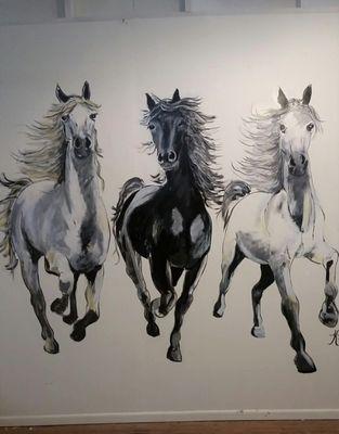 3 Horses studio mural by Artist Karen Porter