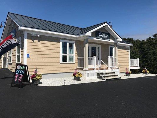 Forever Youngs Salon