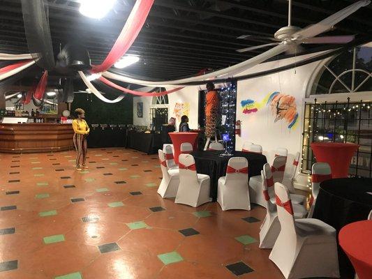 JUUUICY Family Fun Recreation and Art Lounge