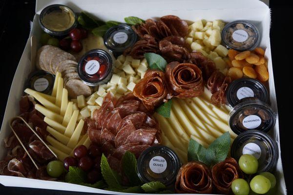 Ready to Enjoy Extra Large Charcuterie Graze Box- feeds 8-12 friends appetizers- please allow 24 hours notice on this size
