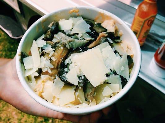 Papa Smurf (caramelized mushrooms, onions, Parmesan cheese) at Mo Pop Festival