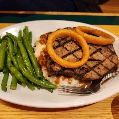 Ma's Meatloaf...SIMPLE BUT EVERYTHING WAS PERFECTLY BALANCED