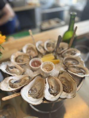 Perla Oyster Bar