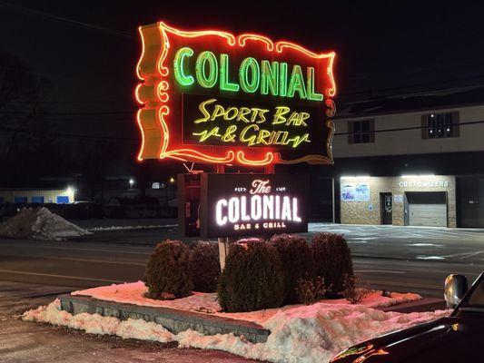 A Great spot for a meal and a drink!