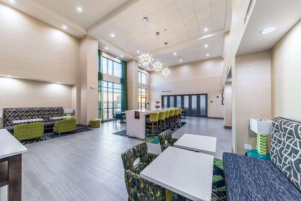 Hampton Inn & Suites Pryor