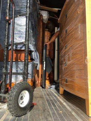 TV just sitting on floor of trailer not wrapped