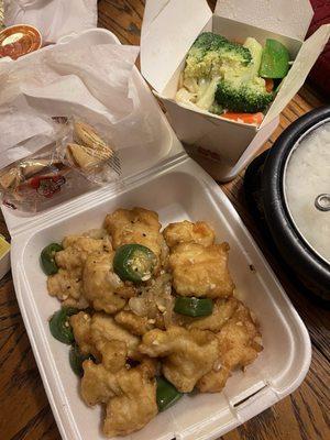 Crispy Garlic Fish, Mixed Vegetables, Cream Cheese Wontons