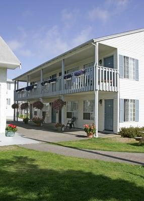 a beautiful day at the Hillcrest Inn