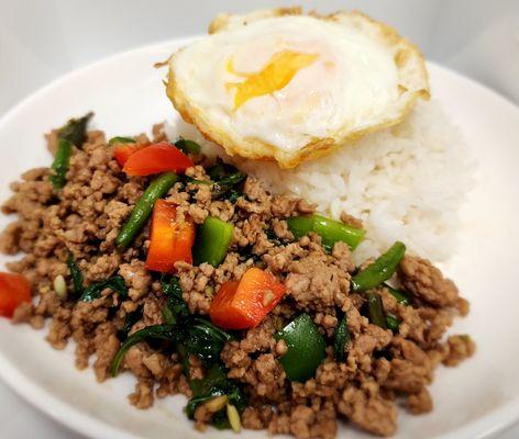 Ka pow (Spicy Basil)
Add Freid egg is optional.