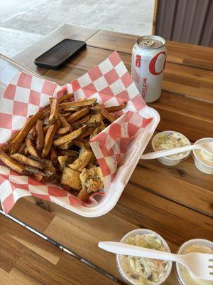 1/2 lb white fish basket