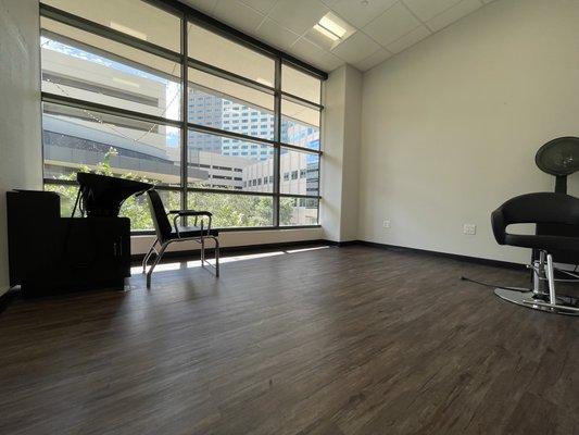 We have the suites of your dreams at Phenix Memorial City