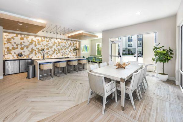 Monterosso Apartments