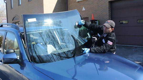 Auto Glass Technicians