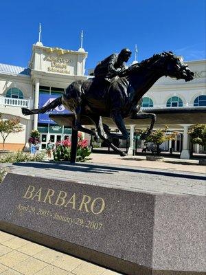 Statue of Barbaro