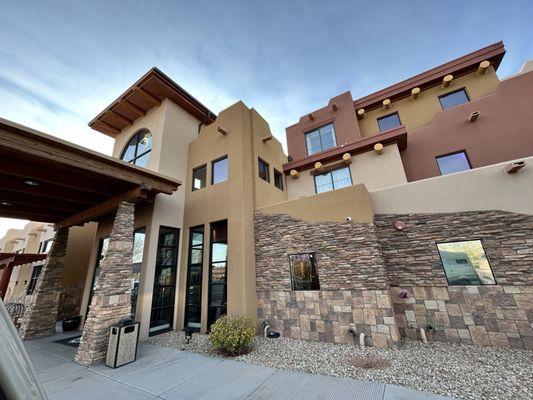 Moenkopi Legacy Inn and Suites