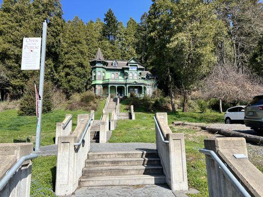 Shelton-McMurphey-Johnson House