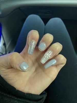 Q2 Nails