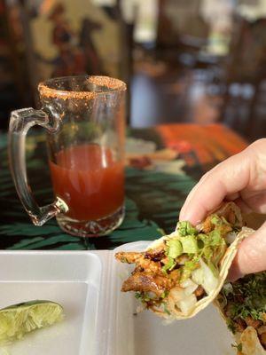 Close up on the pastor meat