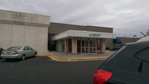 Busy place. But good hours on a satursay.