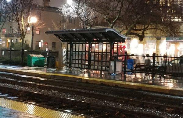 Inbound hut at Saint Marys Street