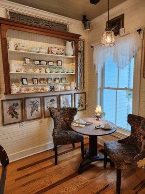 Draper Blooms Tea Garden & Sipping Apothecary