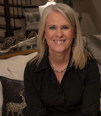 Lida Athearn, Broker Owner of Athearn Realty