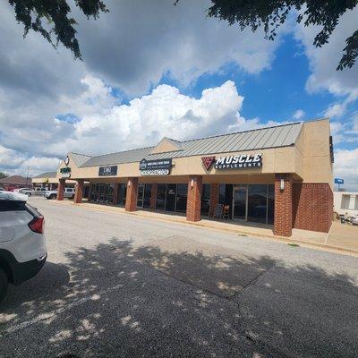 11301 W Reno, Yukon OK
New location, across street from Temple Fitness and same shopping center as Crunch