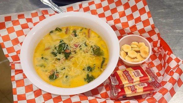 Bj's 19th Hole Sports Tavern