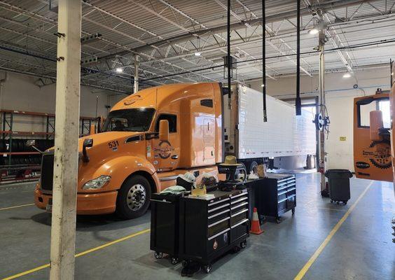Semi-Truck Repair.