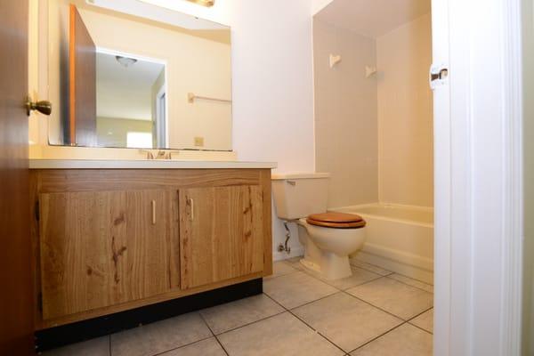 Sleepy Oak Apartments