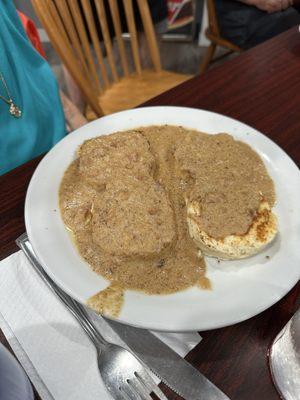 Biscuits & Gravy. Brown gravy?