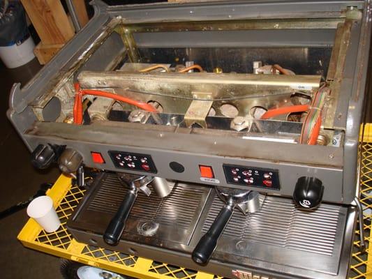 Espresso Rescue repairs & refurbishes machines.