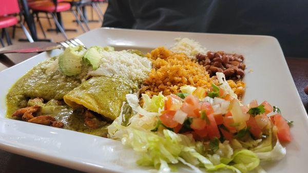 El Mirasol - Mexican Grill & Store