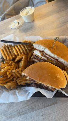 Bliss Dairy Bar & Grill - Carmel