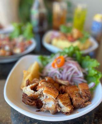 Chicharron con yucca