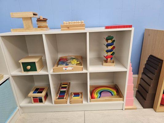 Honey Bees Montessori School