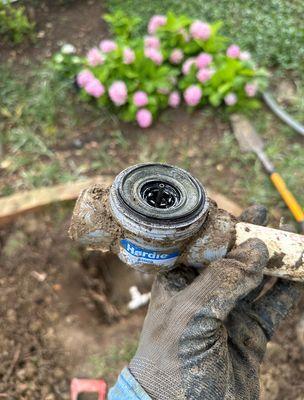 The old irrigation valve Hardie brand stopped working properly. This brand is not on the market anymore. So we replaced it with the new one.