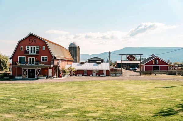 A warm, rustic event space on Puget Island with stunning river views and country charm, perfect for gatherings and celebrations.
