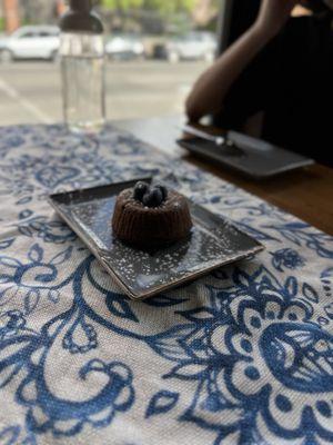 Chocolate Mouse Cake : from another angle
