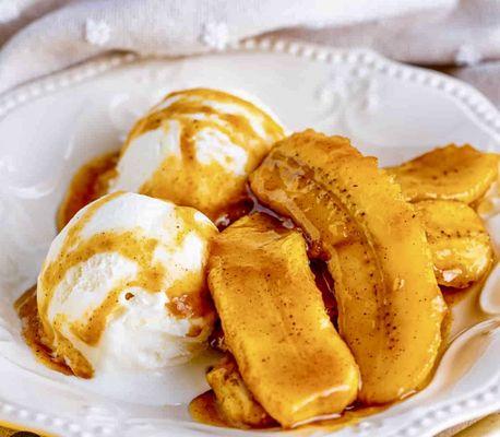 BANANA Fosters Delicious Dessert