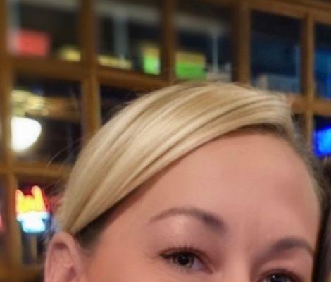 Arthur M Cambeiro, MD