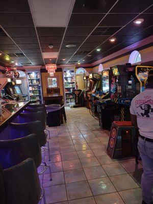 Pinky and Clyde's Arcade Bar