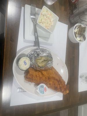 We had the Fish Fry on Friday!! Then white pizza to go!! Everything was very good! A must try if your in the area!