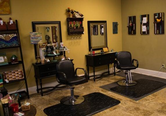 The Chat Room Salon & Boutique