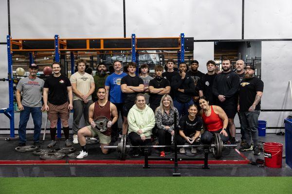 Powerlifters Galore! Calibrated Plates, Specialty Bars, Combo Rack, and more! Lift with highly experienced powerlifters!