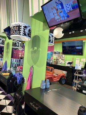 Sharkey's Cuts For Kids - Warwick, RI