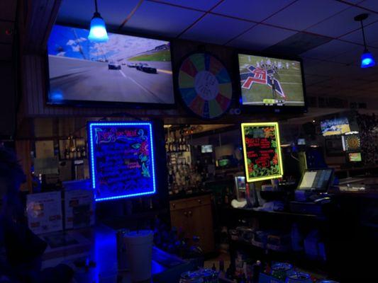 Parlay's Local Tavern