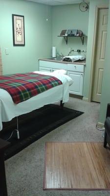 Spa service without the spa pricing. Uplift your Spirit to a healthier you.