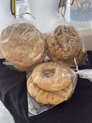 Chocolate chip sprinkle cookie, oatmeal cranberry, peanut butter